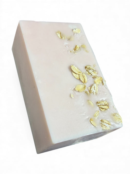 6.5 oz Goats & Oats Honey Soap Bar Extra Large w Goats Milk Real Honey and Oats - Ultra Moisturizing and Calming